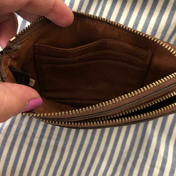 Brown leather Coach wristlet - Picture 2 of 4